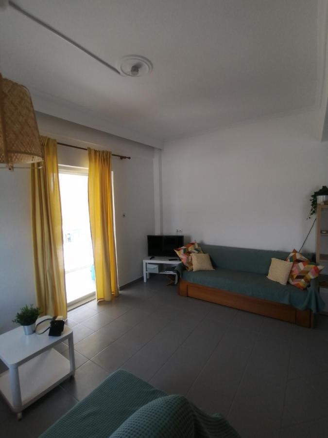 Elef Apartment Paralia Dionysiou Exteriér fotografie