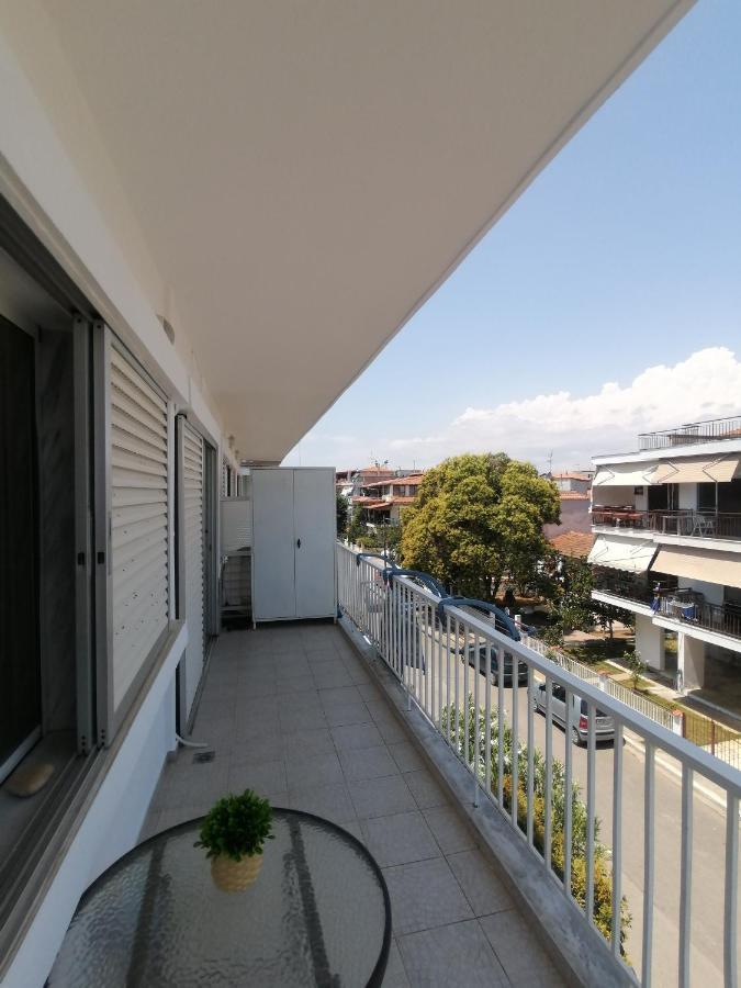 Elef Apartment Paralia Dionysiou Exteriér fotografie